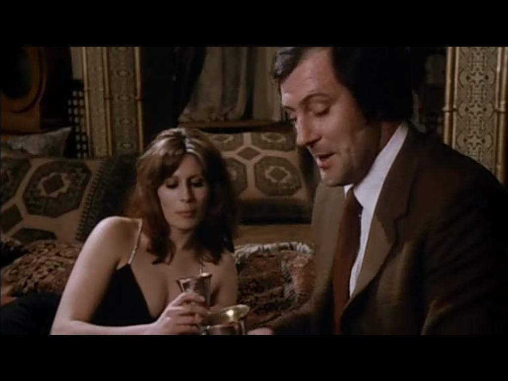 Ahh, a toast to cleavage!